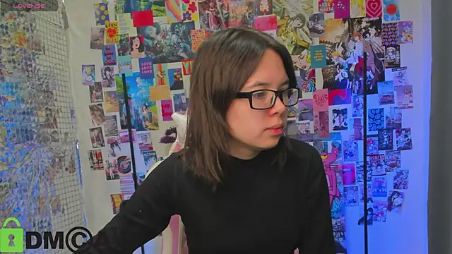 Snapshot of Chio_Mio chatting on October 14, 1:52 am Chio Mio online show from October 14, 1:52 am