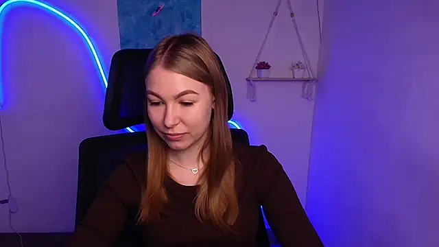 Dana flowers online show from November 5, 6:40 am