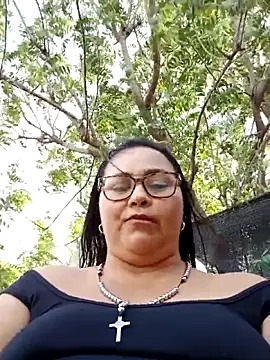 Snapshot of promiscuous-indecent-momm chatting on September 26, 9:45 pm promiscuous-indecent-momm online show from September 26, 9:45 pm