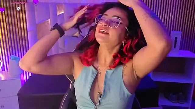 kristen tay online show from March 8, 3:21 am