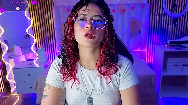 kristen tay online show from March 27, 3:08 am