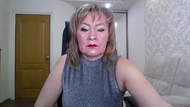 Snapshot of Victoria_secrets_ chatting on September 11, 4:24 am Victoria secrets online show from September 11, 4:24 am