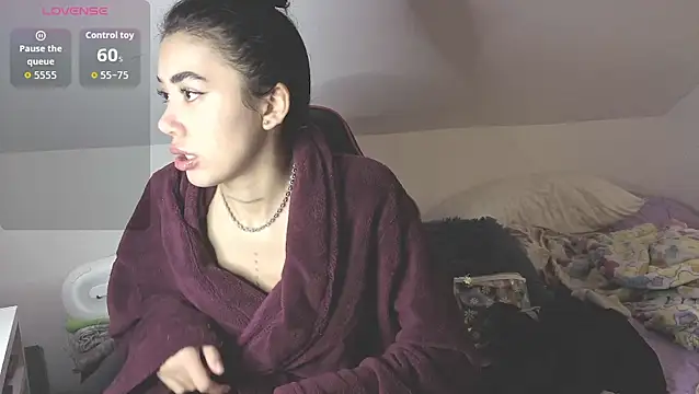 KylieLoveXX online show from November 17, 6:08 pm