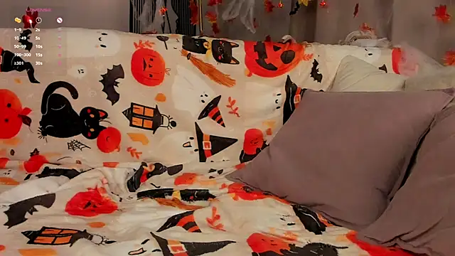 TaiteBayles online show from October 29, 2:49 am