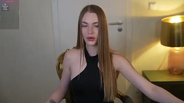 Layla Sweet  online show from February 2, 8:52 pm