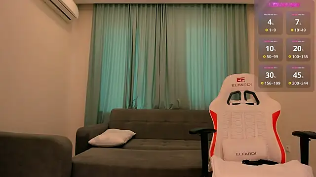 Demonic Angel  online show from October 3, 6:40 am