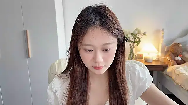 Cassie-20 online show from May 13, 5:02 am