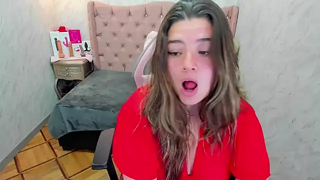 Lianngrace online show from October 27, 2:23 pm