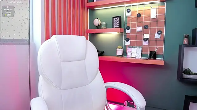 Bella walker  online show from November 1, 5:06 pm