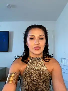 YoungHotMilf97 online show from November 3, 8:51 am