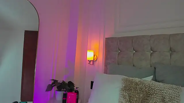 JasmineRoss 1 online show from February 28, 7:35 pm