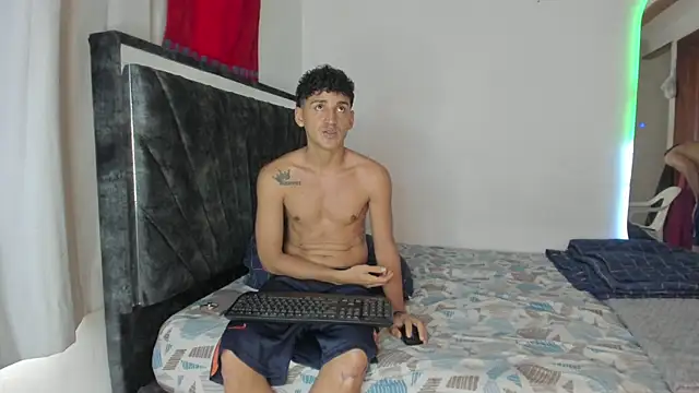 tonypaul13 online show from May 12, 4:35 pm