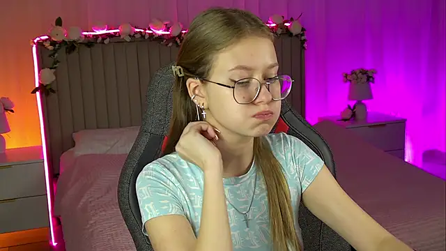 EveMundie online show from October 25, 12:46 pm