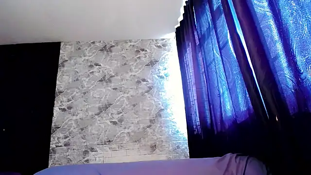 Iris Gill online show from April 10, 8:15 pm