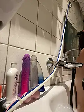 sexymelli18 online show from November 4, 7:08 pm