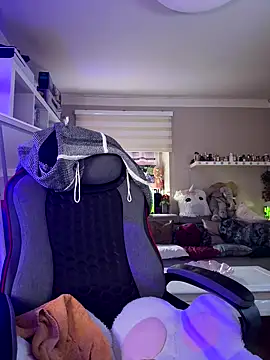 sexymelli18 online show from September 15, 5:31 pm