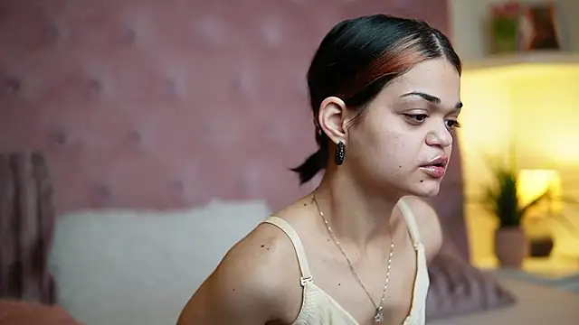 MaiaMini online show from February 15, 7:57 pm