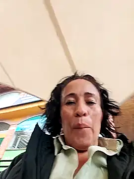 Coeur de luxure online show from March 18, 2:00 pm