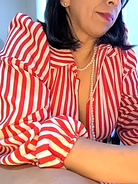 Mrsvictoriaaa online show from April 17, 9:50 pm