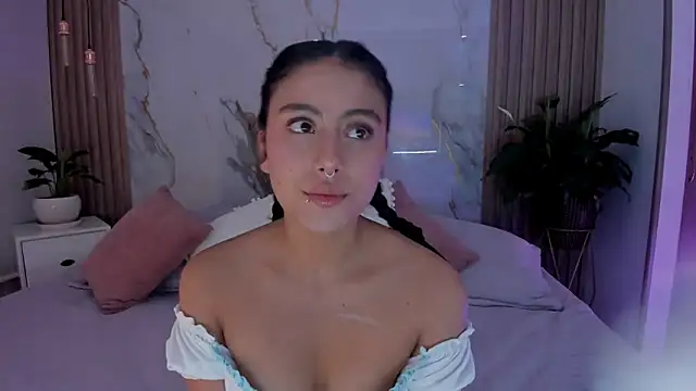 Snapshot of miss_martiina chatting on October 26, 3:46 am miss martiina online show from October 26, 3:46 am