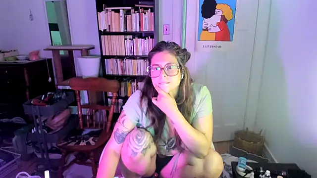 Rosiee69  online show from September 9, 8:30 pm