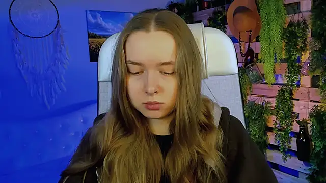 JenniferGraces online show from January 12, 8:19 am