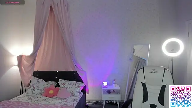 boozekirs  online show from September 26, 2:31 am