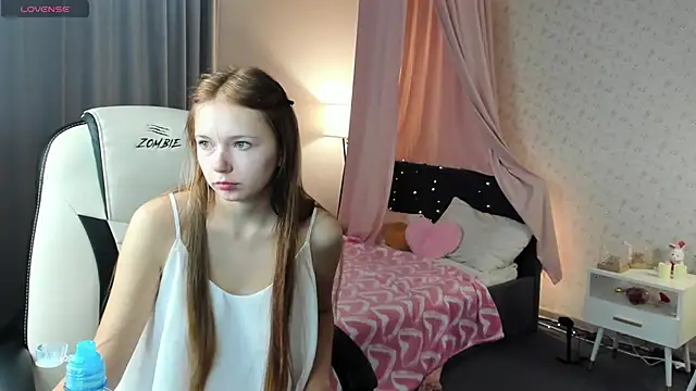 boozekirs  online show from September 24, 2:10 am