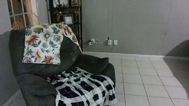 Snapshot of HTXBELLE chatting on October 4, 1:22 am HTXBELLE online show from October 4, 1:22 am