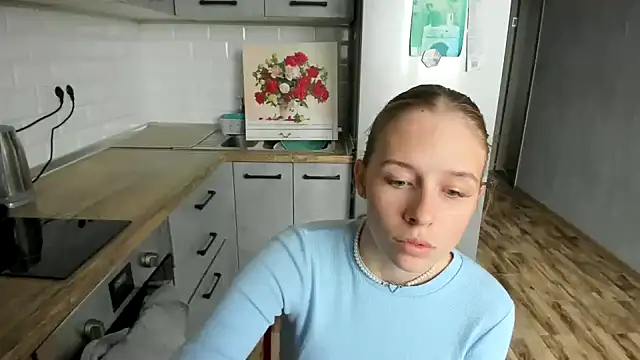 Snapshot of AnnNorriss chatting on October 14, 1:14 pm AnnNorriss online show from October 14, 1:14 pm