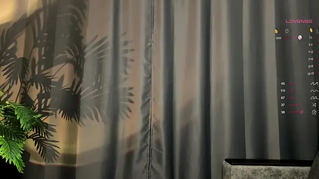 Snapshot of Nerdy_Amy chatting on October 13, 4:42 pm Nerdy Amy online show from October 13, 4:42 pm
