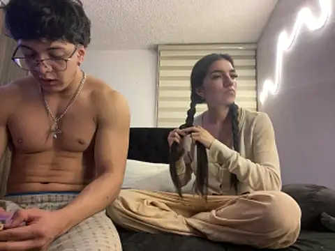 DesireLuxe online show from February 19, 8:47 am