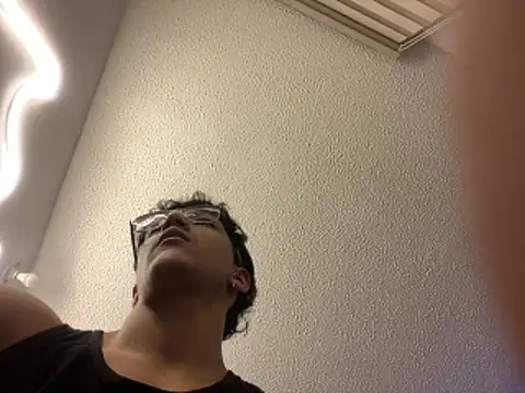 DesireLuxe online show from December 20, 7:45 am