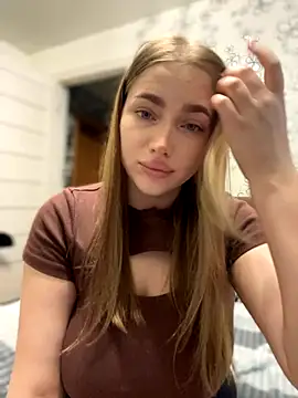 Snapshot of Milana_mil chatting on October 6, 1:28 pm Milana mil online show from October 6, 1:28 pm