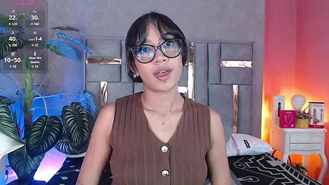 Tyla Ks online show from November 17, 7:58 pm