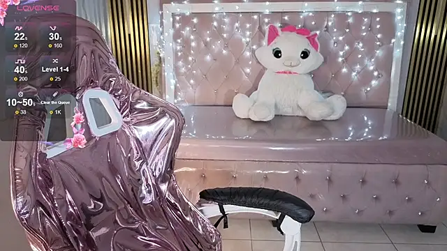 lili conor s online show from November 14, 3:28 am