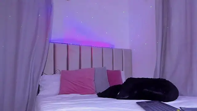 Anaroussew02 online show from November 23, 5:43 am