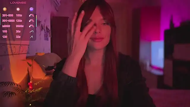 CherryRed Girl online show from April 15, 7:58 pm