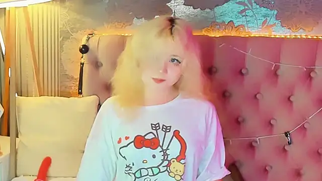 EmilyAngells online show from July 12, 7:20 am