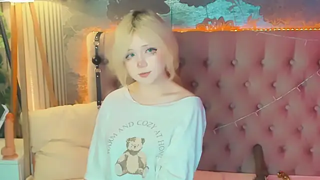 EmilyAngells online show from July 29, 6:13 am