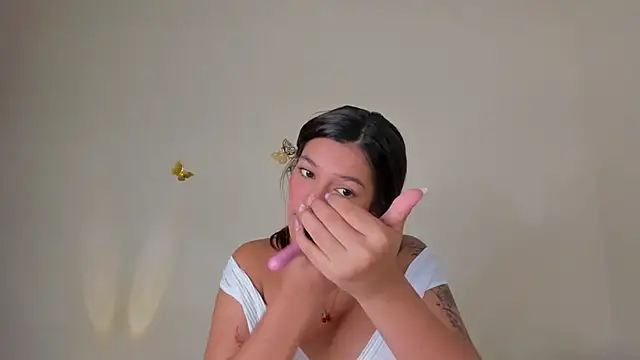 violett 24  online show from October 23, 11:44 pm