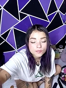 ChloeAllennn online show from December 20, 12:31 pm