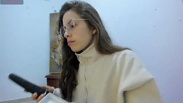 Snapshot of jessyegoldenn chatting on September 24, 11:48 pm jessyegoldenn online show from September 24, 11:48 pm