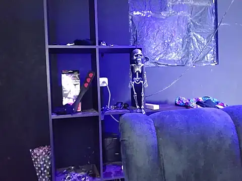 Pandora 9666 online show from December 13, 7:53 pm