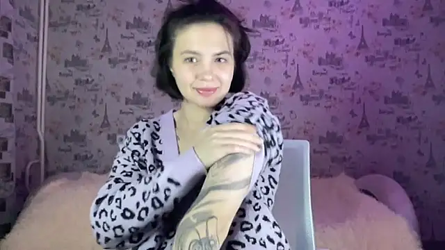 Snapshot of Just_Scarlet_ chatting on October 19, 12:18 pm Just Scarlet online show from October 19, 12:18 pm