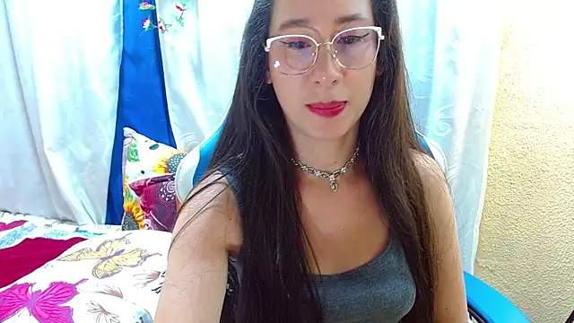 Gia leinn online show from January 7, 5:49 pm