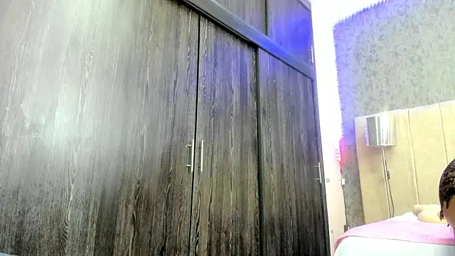 ava-am online show from April 17, 2:24 am