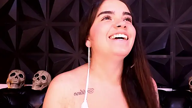 DaphneGlas online show from October 20, 1:03 pm