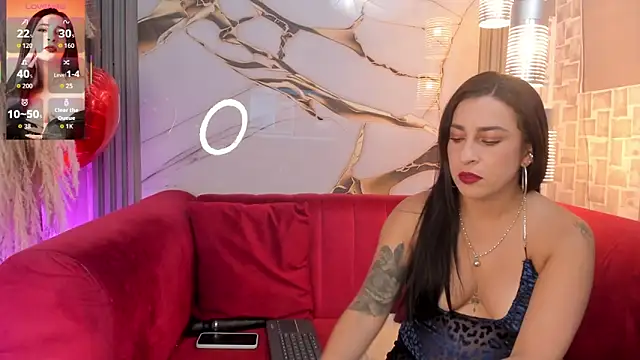 Bella williamss  online show from November 7, 8:03 pm