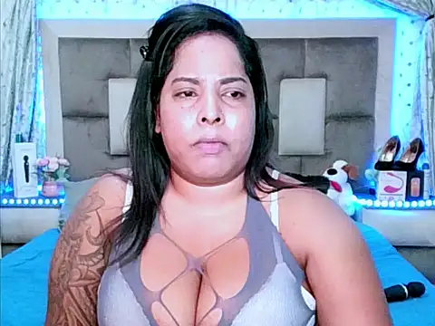 indiantopaz694u online show from September 13, 5:15 am